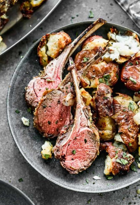 LAMB CHOPS WITH ROSEMARY AND GARLIC